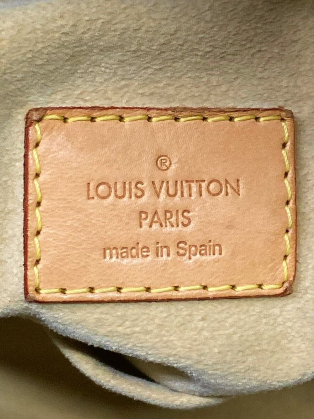 Louis Vuitton Handbag Monogram MM - Picture 8 of 15